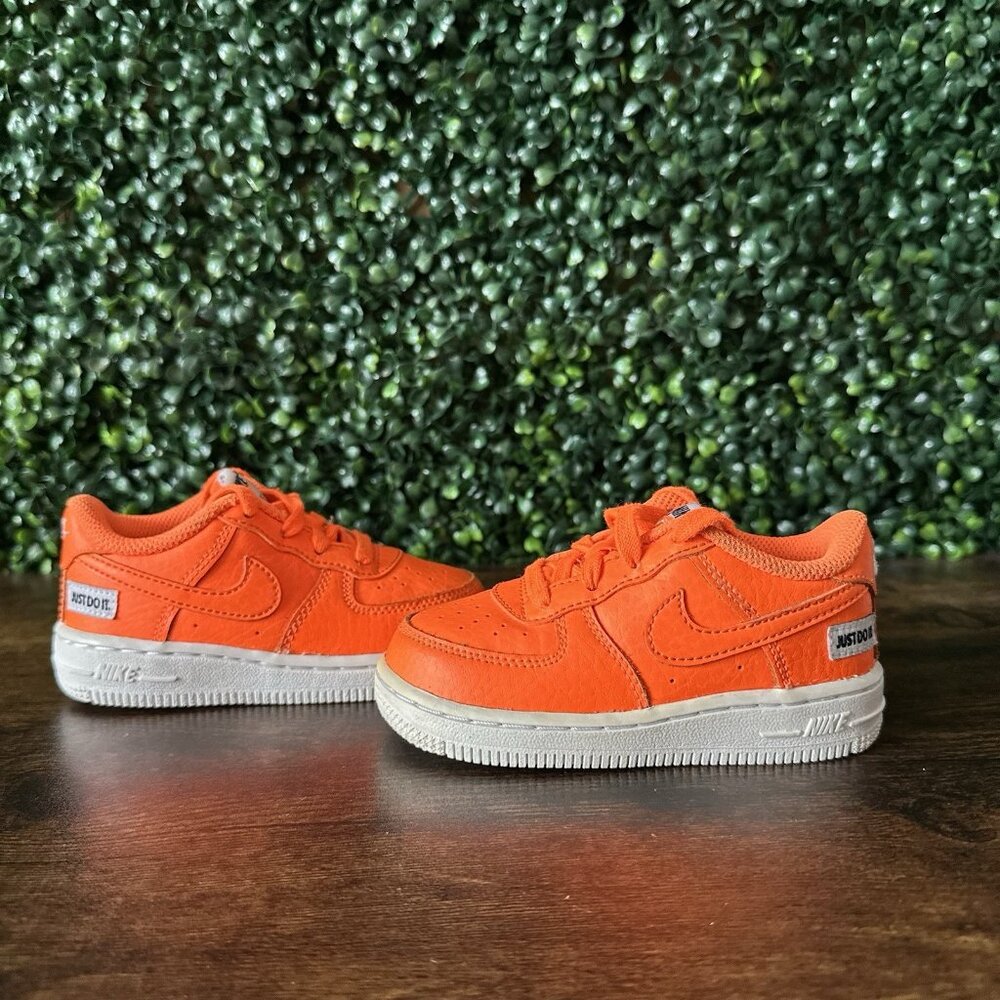 Nike Air Force 1 Low 07 LV8 “Just Do It” Kids Size 7C Orange AV6141-800 Shoes